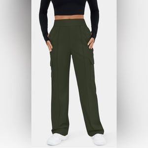 New Halara Wide Leg Cargo Pant- Dark Rosin Green- Size L